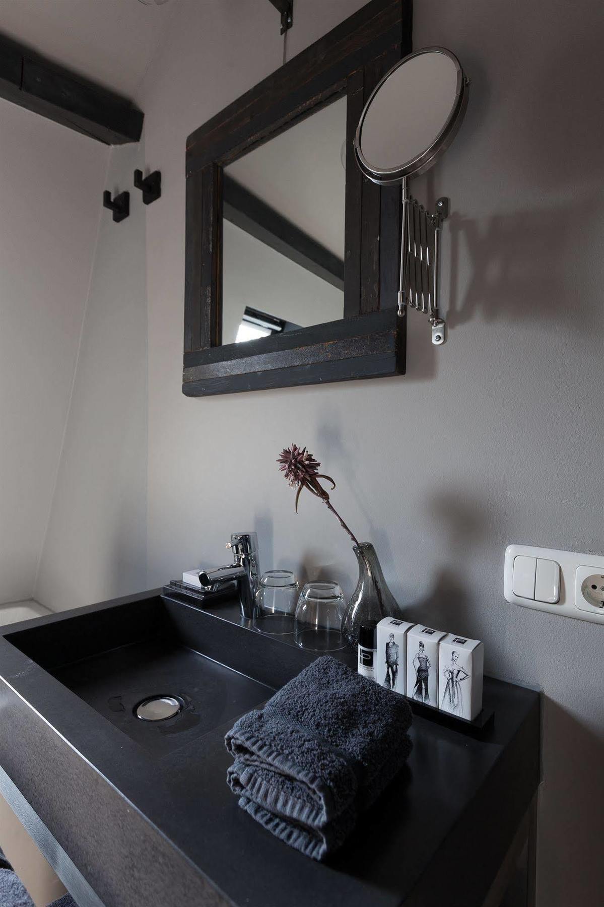Mother Goose Hotel Utrecht Zewnętrze zdjęcie